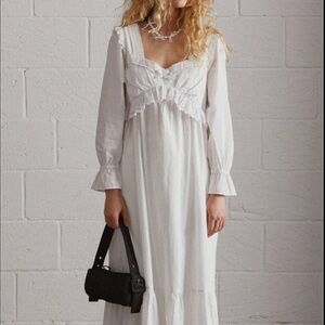 White Long Sleeve Sweetheart Sundress with Bishop Sleeves